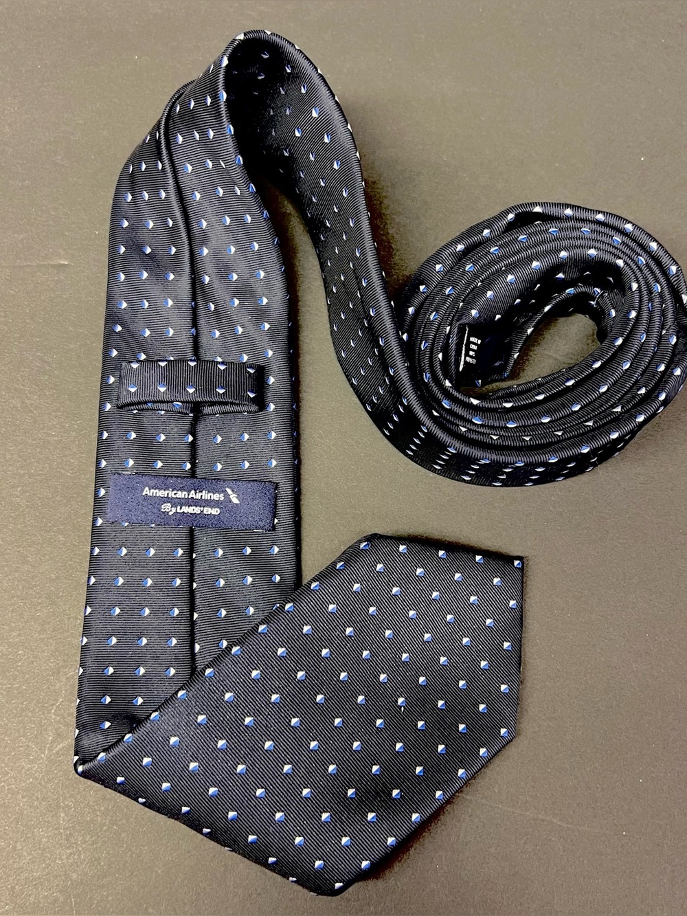 Lands End American Airlines Navy Geometric Necktie Mens Long 67"